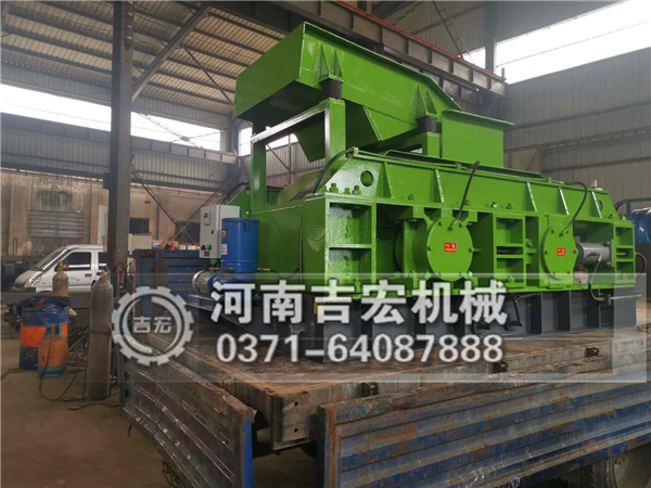液壓雙輥碎石制沙機價格多少錢，詳細參數(shù)有那些！