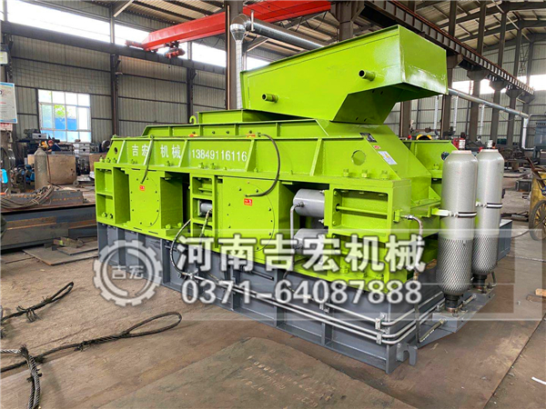 石料廠破碎機(jī)價(jià)格_小型砂石料廠用破碎機(jī)多少錢一臺(tái)