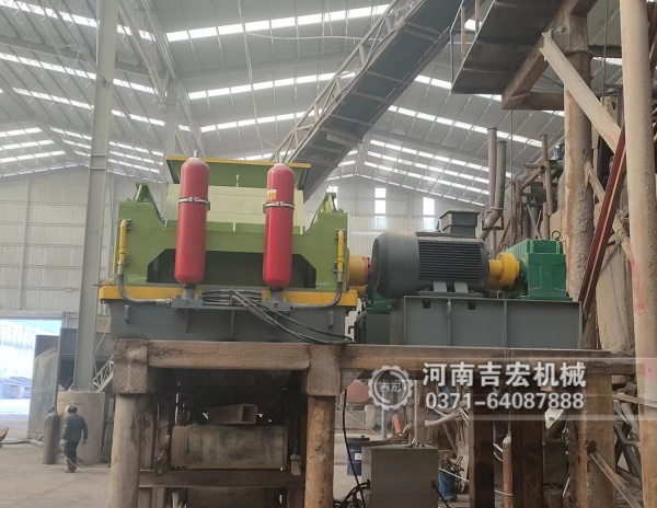 粒度精準(zhǔn)控制：金尾礦對輥破碎機如何實現(xiàn)高效回收的“關(guān)鍵一步”！