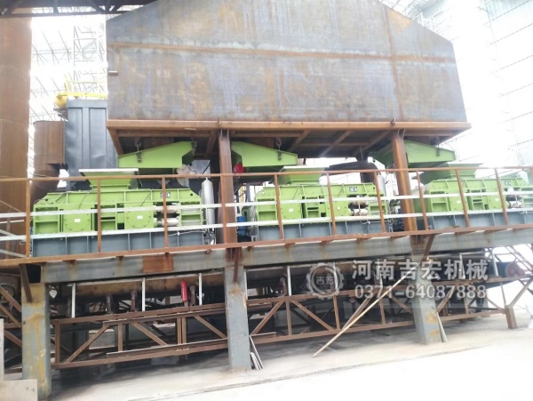 看行家如何選擇：深扒液壓對(duì)輥制砂機(jī)讓石料廠(chǎng)利潤(rùn)翻倍的秘密！